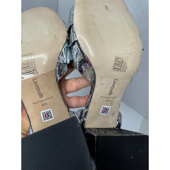 Larroudé Selena Ruffle Ankle Strap Sandal Pump  in pewter Silver sz 9.5 - Picture 2 of 9